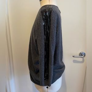 Neiman Marcus Chashmere Collection Grey Sweater W Black Sequins Size XL.